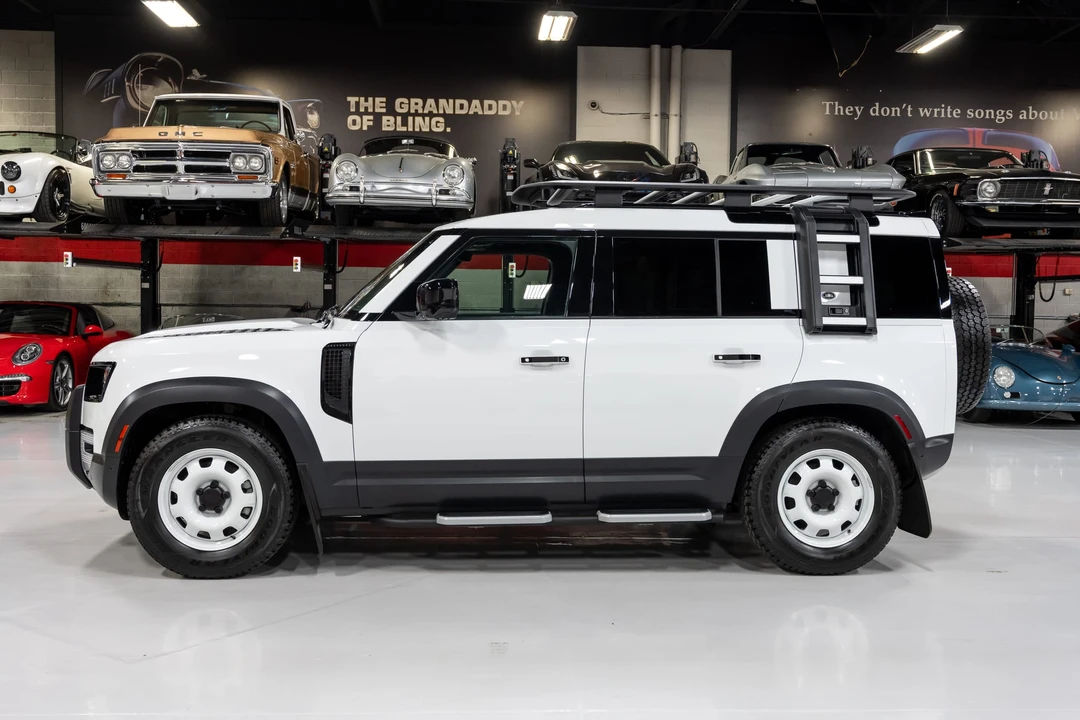 2023 Land Rover Defender L663 - Image 19 of 31