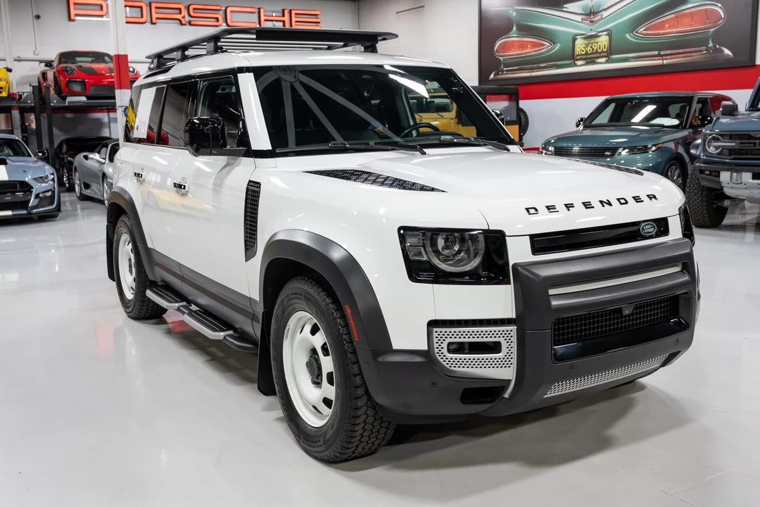 2023 Land Rover Defender L663 - Image 8 of 31