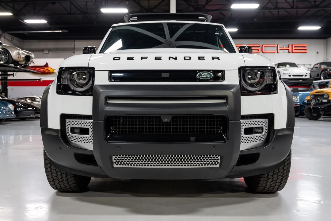 2023 Land Rover Defender L663 - Image 7 of 31