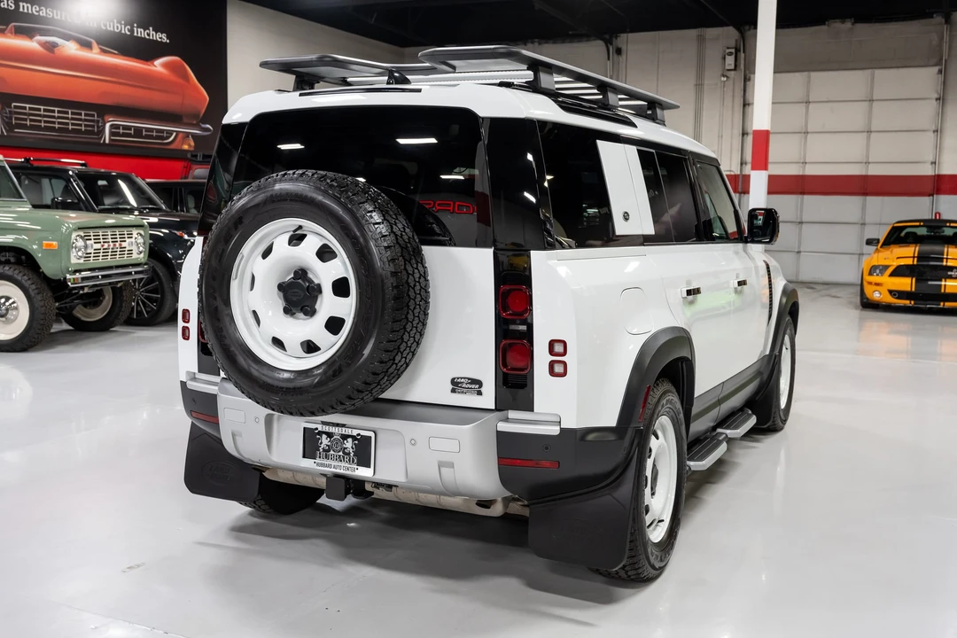 2023 Land Rover Defender L663 - Image 14 of 31