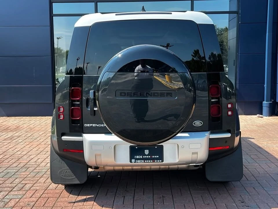 2023 Land Rover Defender L663 - Image 4 of 16