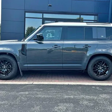 2023 Land Rover Defender 110 S
