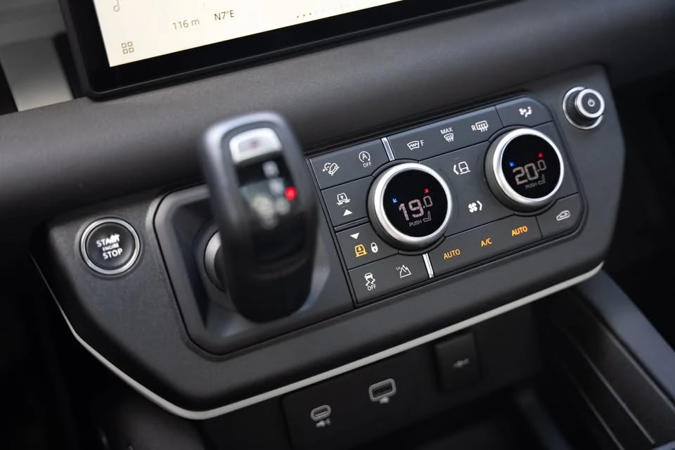 2023 Land Rover Defender L663 - Image 11 of 20