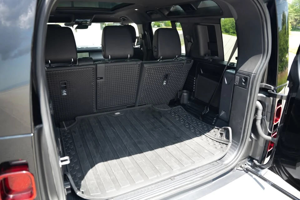 2023 Land Rover Defender L663 - Image 13 of 20