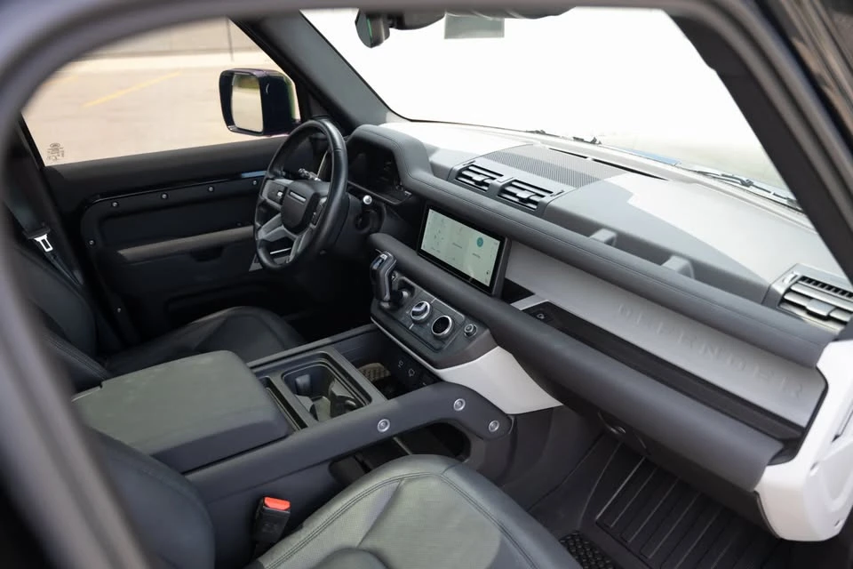 2023 Land Rover Defender L663 - Image 16 of 20