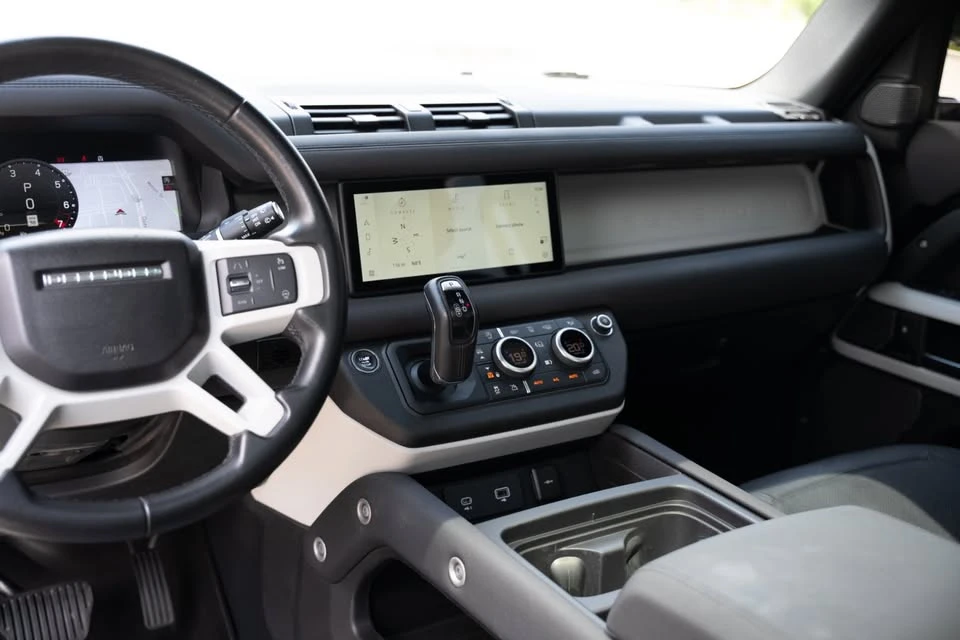2023 Land Rover Defender L663 - Image 10 of 20