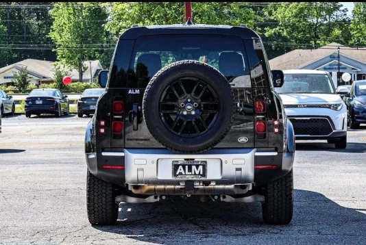 2023 Land Rover Defender L663 - Image 5 of 12
