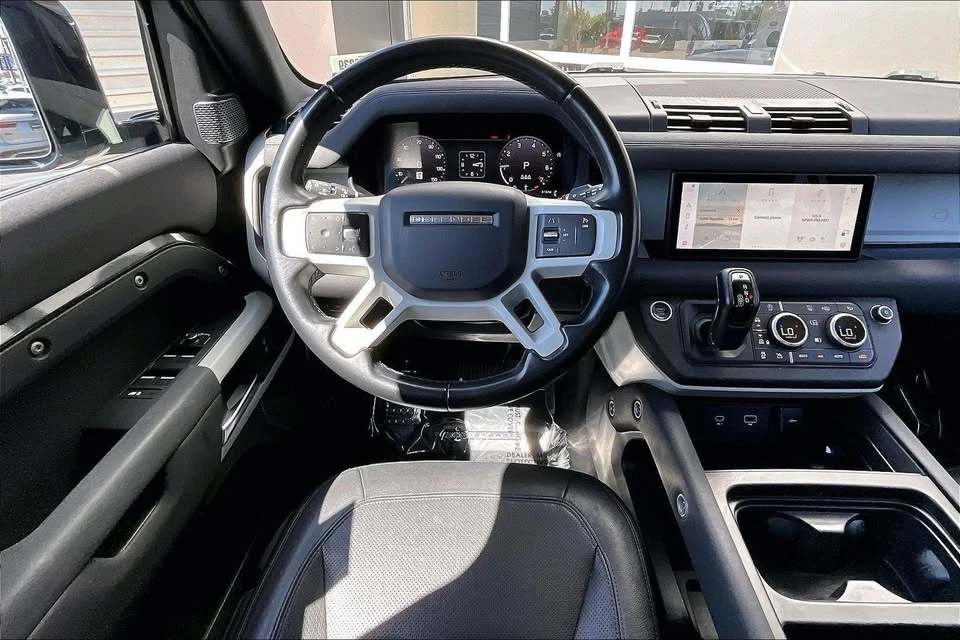 2023 Land Rover Defender L663 - Image 4 of 11