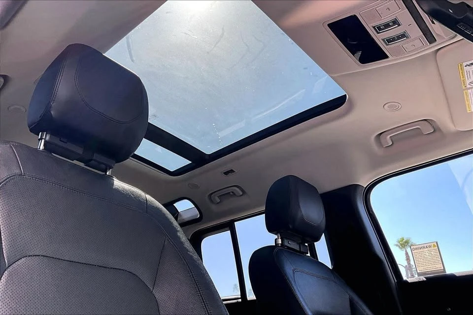 2023 Land Rover Defender L663 - Image 10 of 11