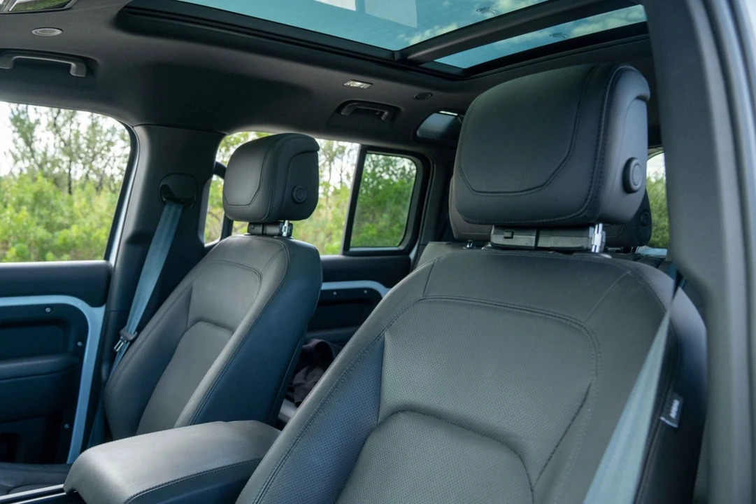 2023 Land Rover Defender L663 - Image 4 of 8