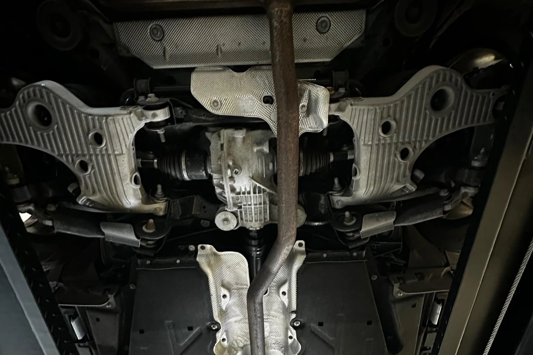 2023 Land Rover Defender L663 - Image 7 of 8