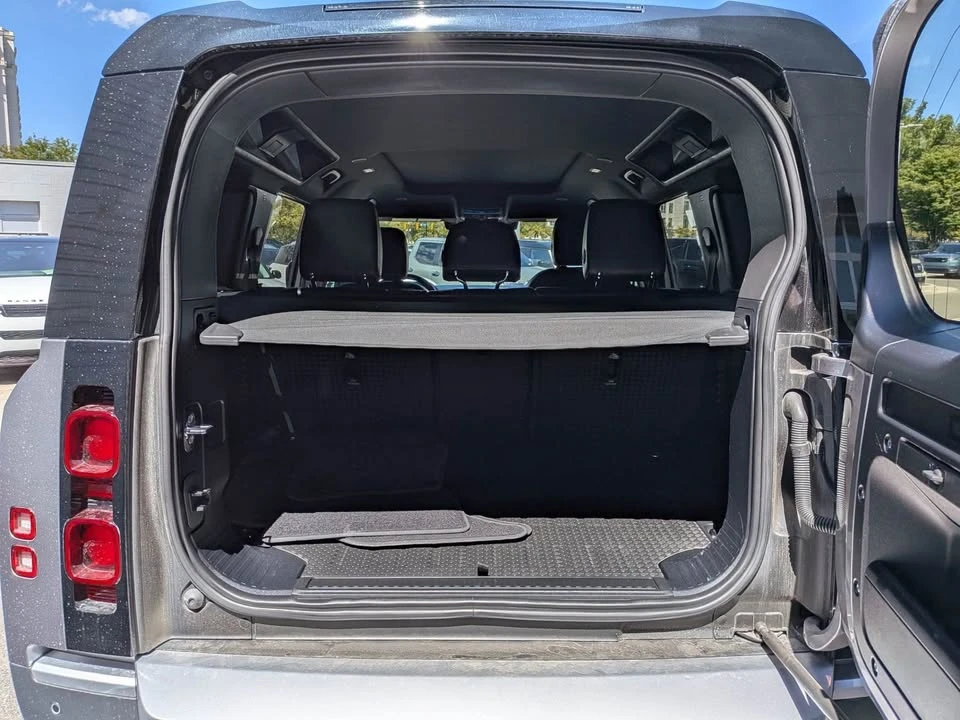 2023 Land Rover Defender L663 - Image 15 of 16