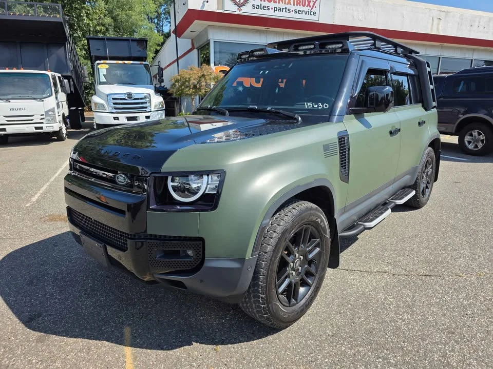 2023 Land Rover Defender L663 - Image 2 of 10