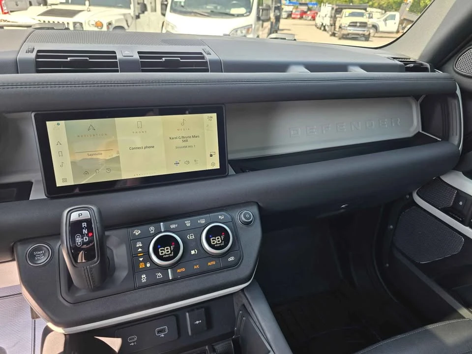 2023 Land Rover Defender L663 - Image 6 of 10