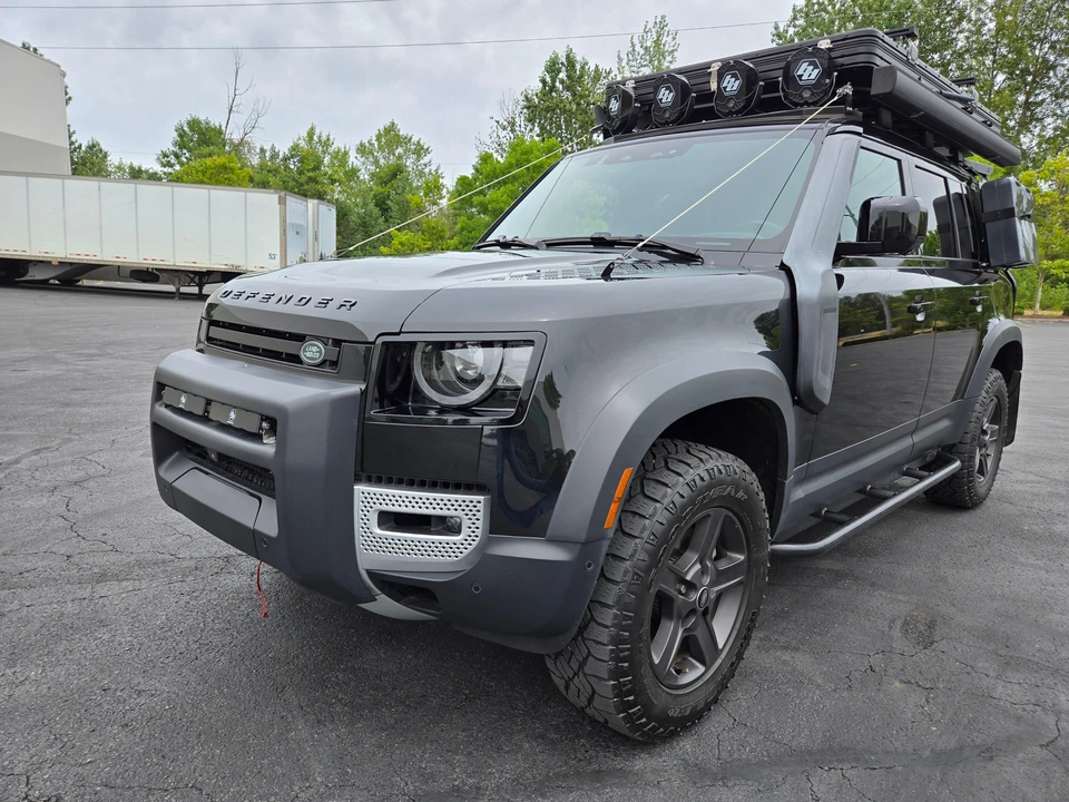 2023 Land Rover Defender L663 - Image 17 of 31