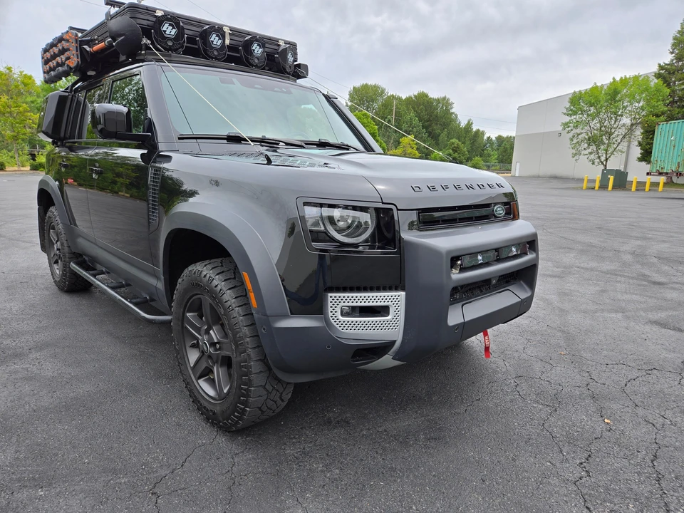 2023 Land Rover Defender L663 - Image 24 of 31