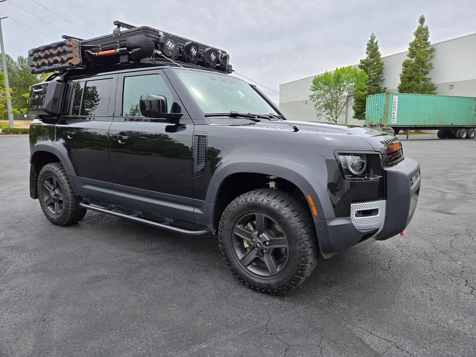 2023 Land Rover Defender L663 - Image 21 of 31