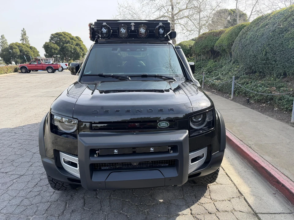 2023 Land Rover Defender L663 - Image 6 of 31
