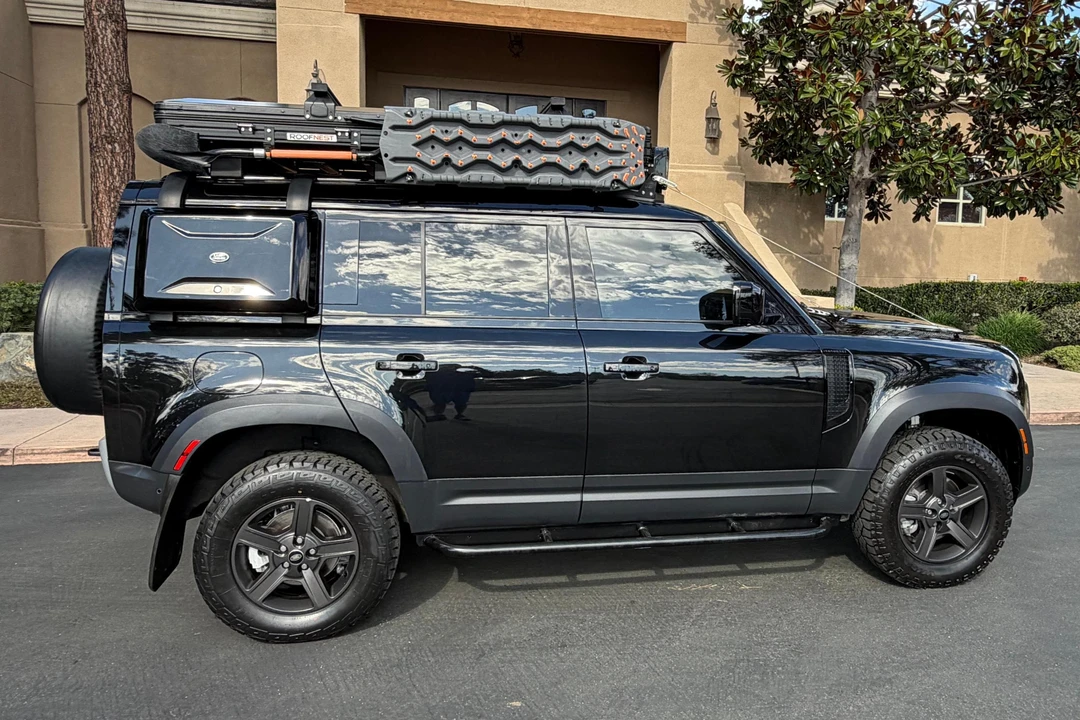 2023 Land Rover Defender L663 - Image 3 of 31