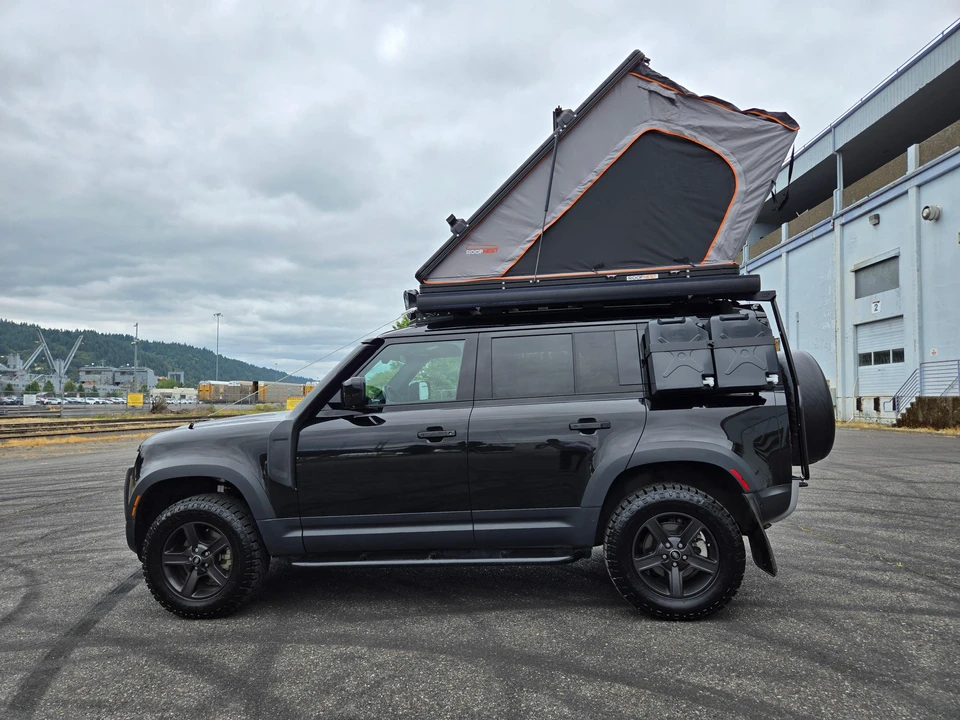 2023 Land Rover Defender L663 - Image 27 of 31