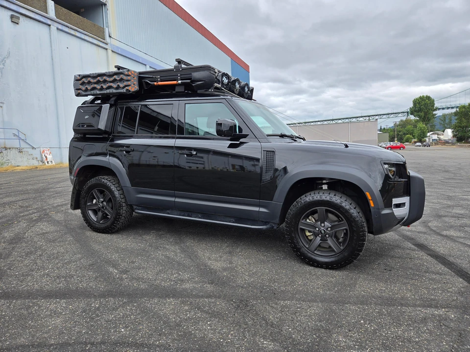 2023 Land Rover Defender L663 - Image 12 of 31