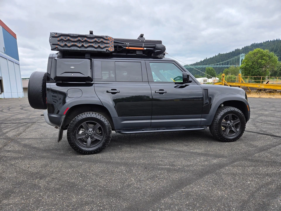 2023 Land Rover Defender L663 - Image 11 of 31