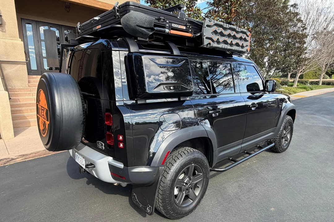 2023 Land Rover Defender L663 - Image 4 of 31