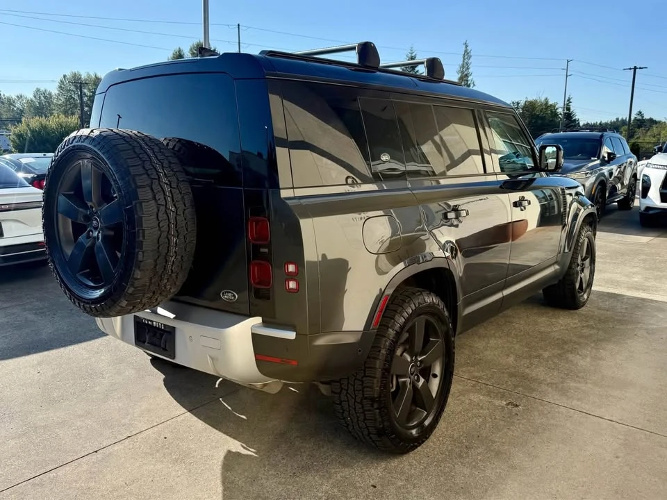 2023 Land Rover Defender L663 - Image 5 of 9