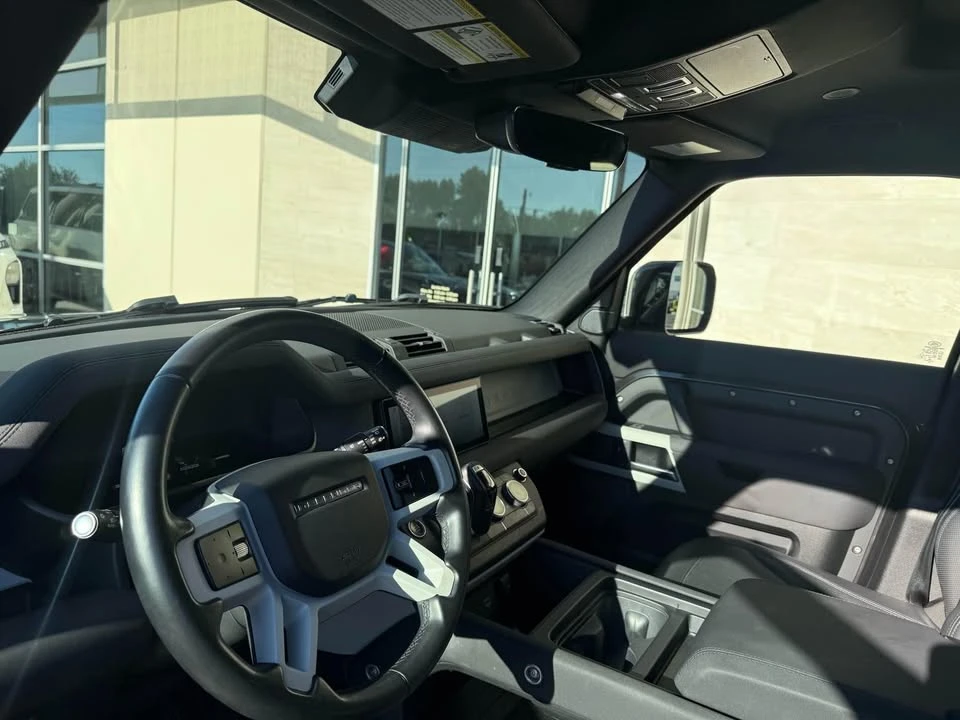 2023 Land Rover Defender L663 - Image 7 of 9