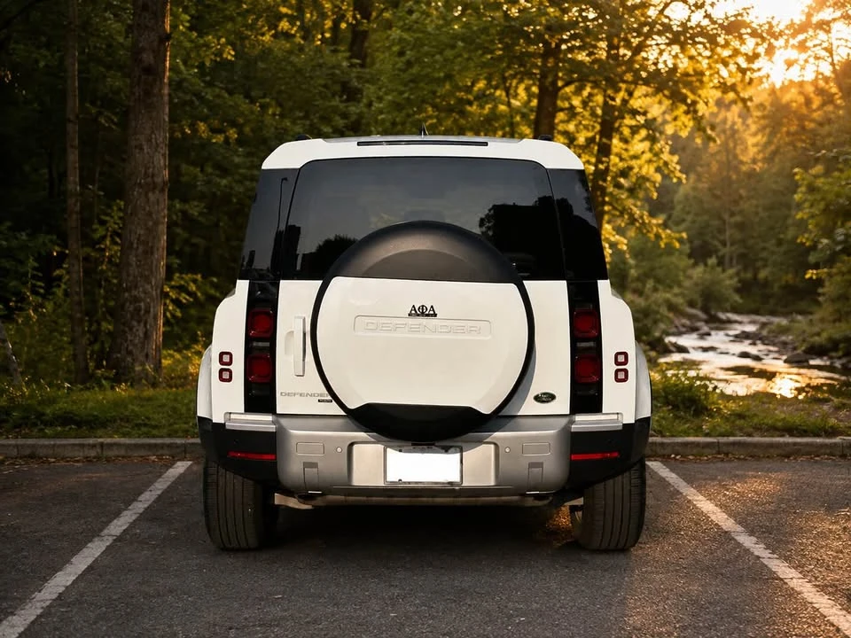 2023 Land Rover Defender L663 - Image 6 of 18