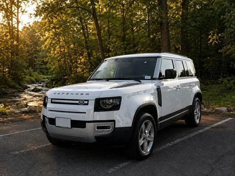 2023 Land Rover Defender 110 SE 400ps 3.0