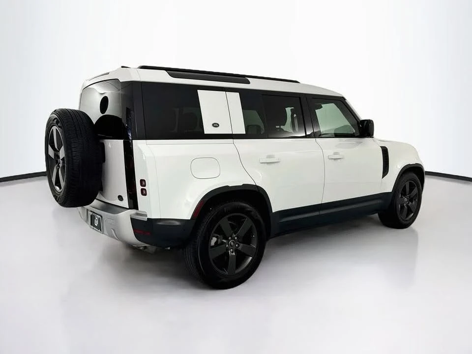 2023 Land Rover Defender L663 - Image 5 of 20