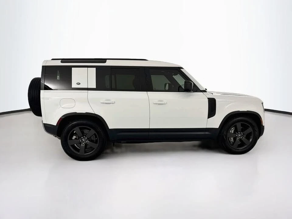 2023 Land Rover Defender L663 - Image 4 of 20