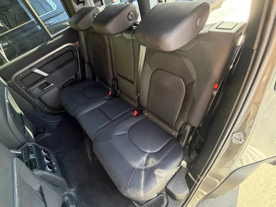 2023 Land Rover Defender L663 - Image 7 of 20