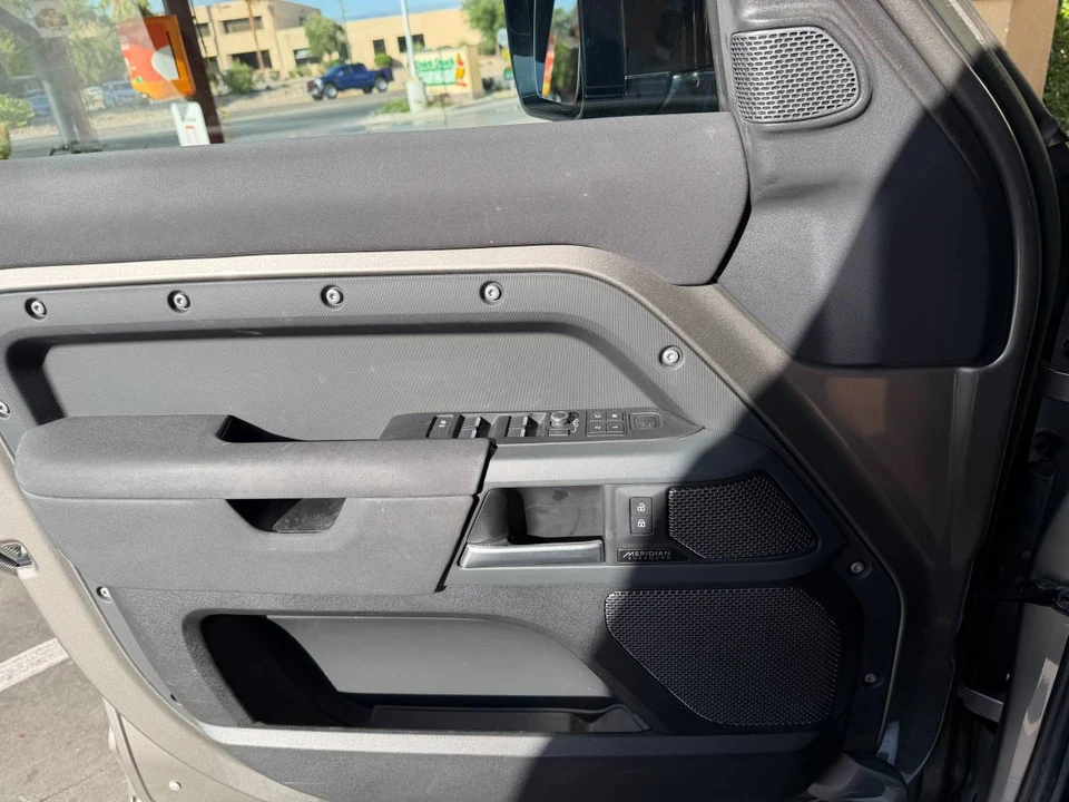 2023 Land Rover Defender L663 - Image 11 of 20