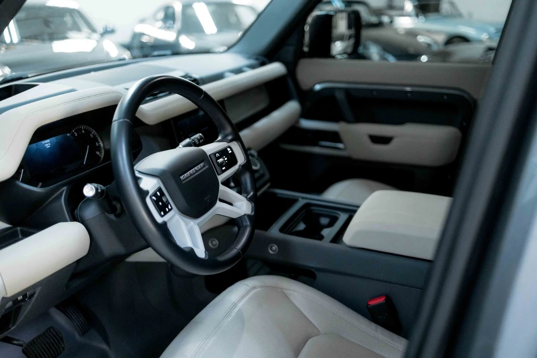 2023 Land Rover Defender L663 - Image 2 of 12