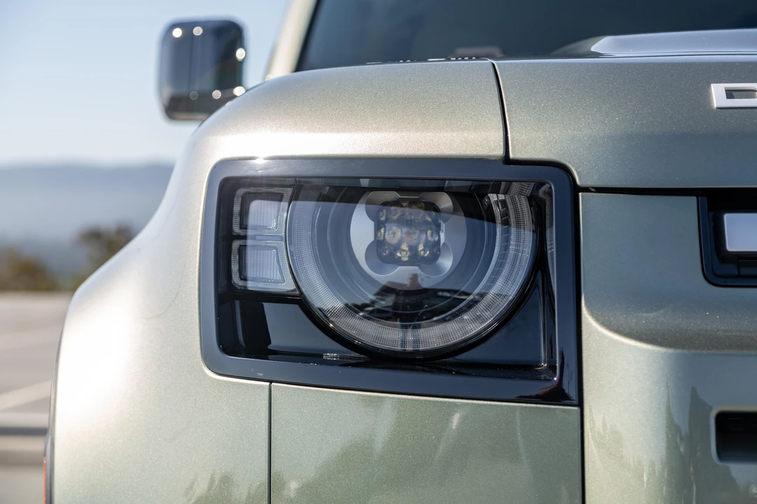 2023 Land Rover Defender L663 - Image 9 of 31