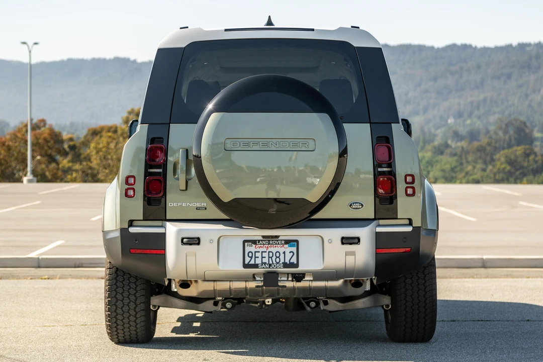 2023 Land Rover Defender L663 - Image 5 of 31