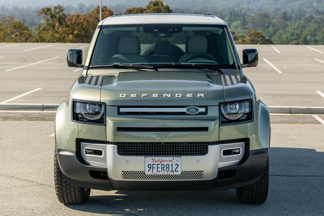 2023 Land Rover Defender L663 - Image 2 of 31