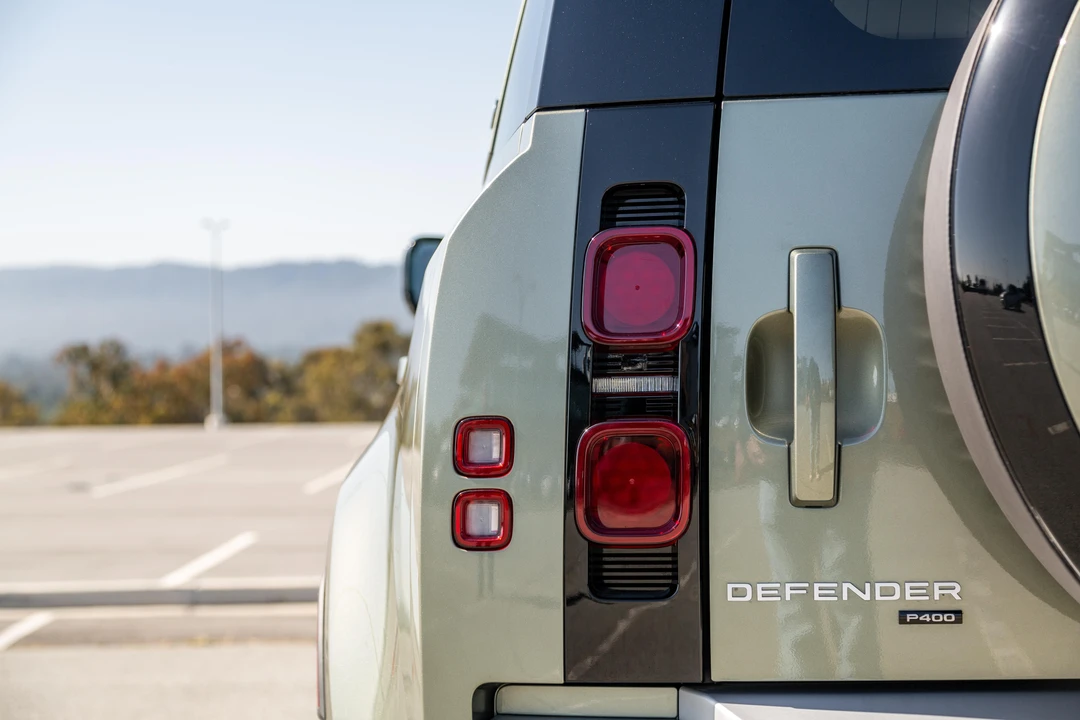 2023 Land Rover Defender L663 - Image 16 of 31