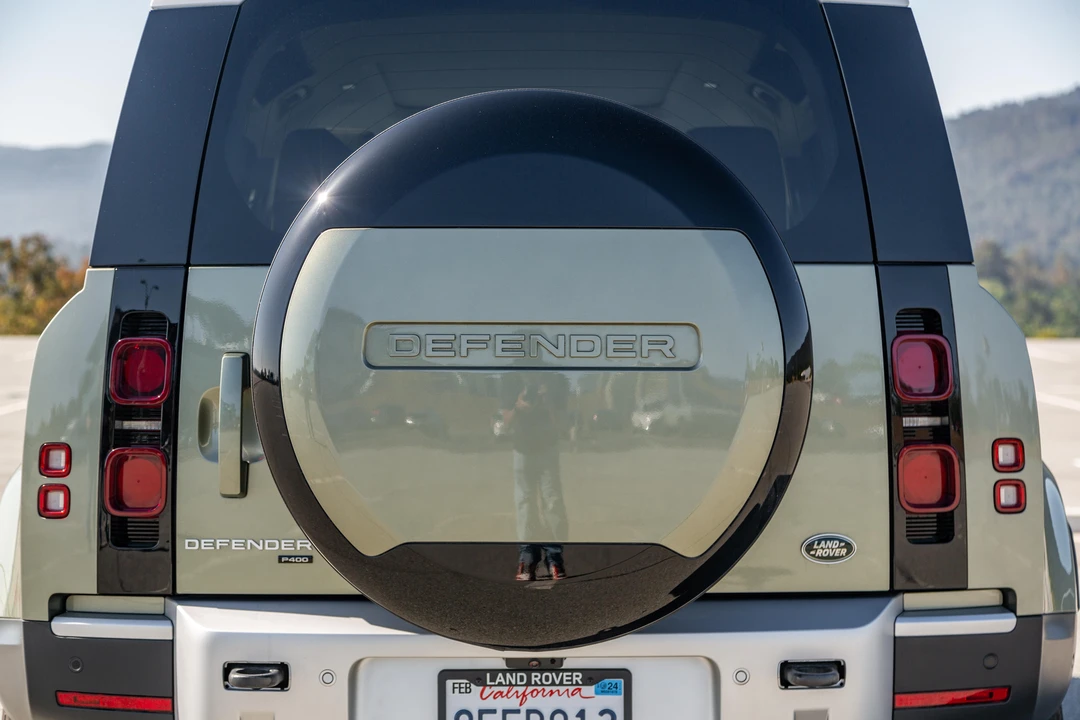 2023 Land Rover Defender L663 - Image 17 of 31