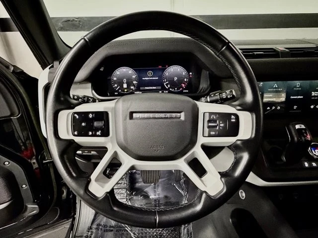 2023 Land Rover Defender L663 - Image 26 of 31