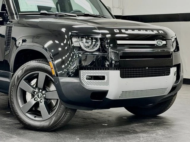 2023 Land Rover Defender L663 - Image 3 of 31