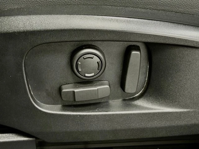 2023 Land Rover Defender L663 - Image 22 of 31