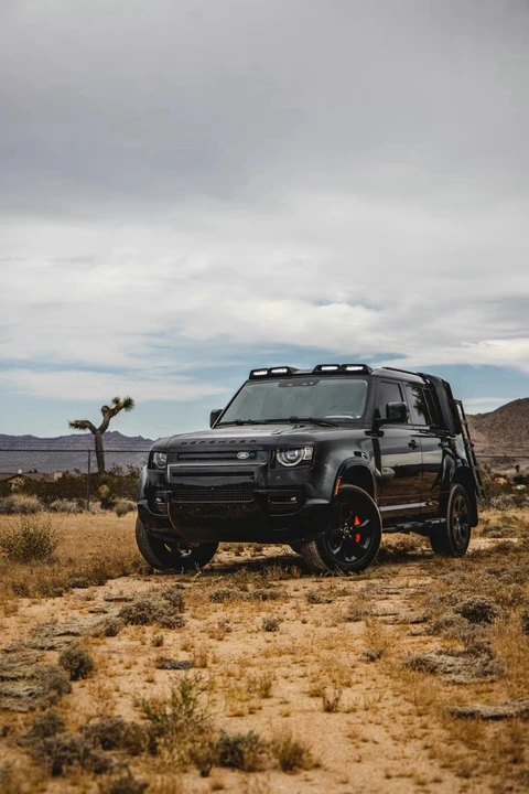 2023 Land Rover Defender L663 - Image 2 of 15