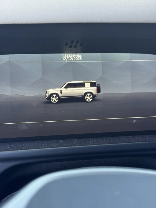 2023 Land Rover Defender L663 - Image 10 of 15