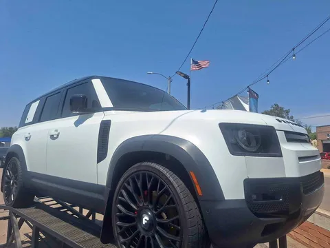 2023 Land Rover Defender 110 SE Sport Utility 4D