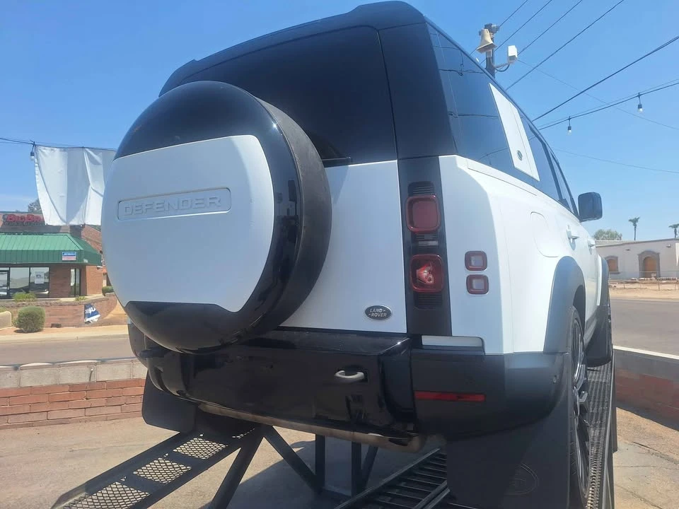 2023 Land Rover Defender L663 - Image 5 of 5