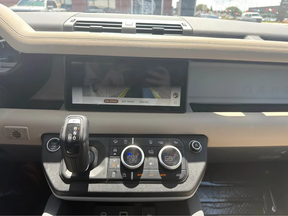 2023 Land Rover Defender L663 - Image 14 of 17