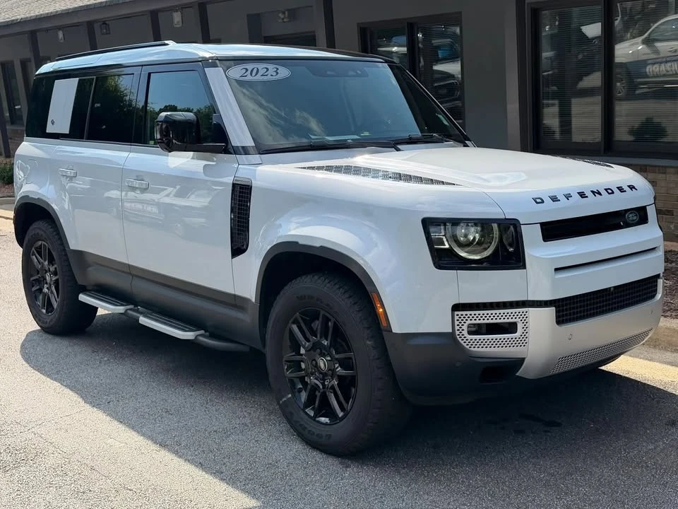 2023 Land Rover Defender L663 - Image 17 of 19